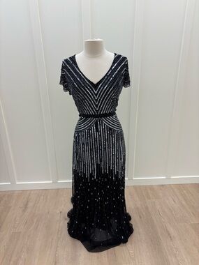 Adrianna Papell Black and Silver Sequin V-Neck Maxi Dress
